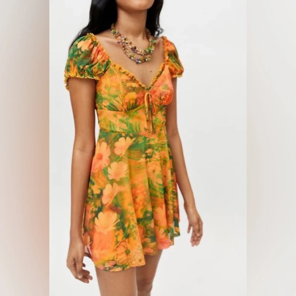 NEW Urban Outfitters Audrey Mesh Babydoll Mini Dress Size Medium Orange Green - Picture 1 of 9